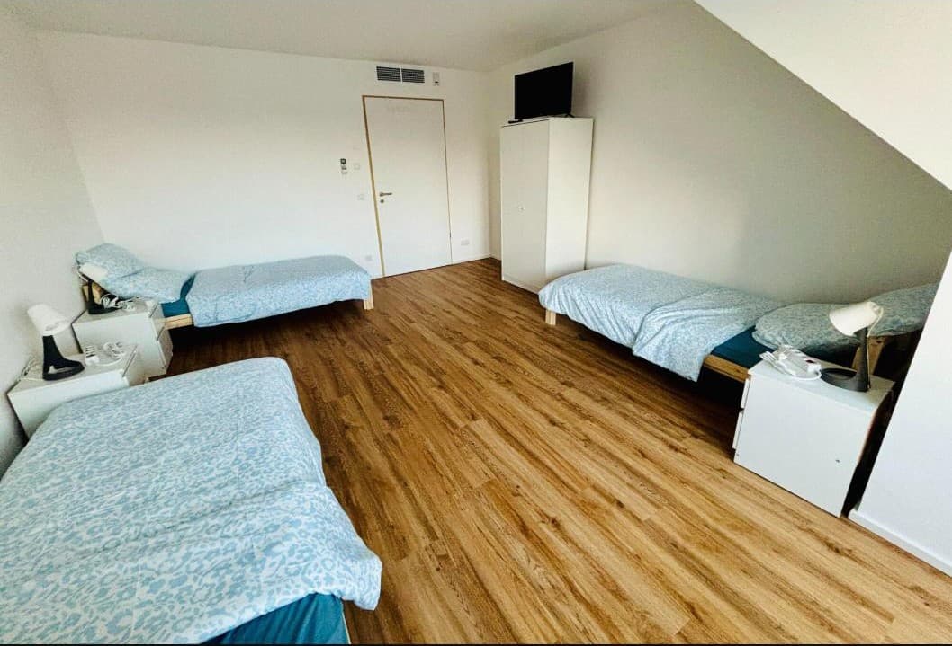 Apartments mit Balkon, Klimaanlage und Einzelbetten in Kirchdorf an der Amper, Foto 2 von 12