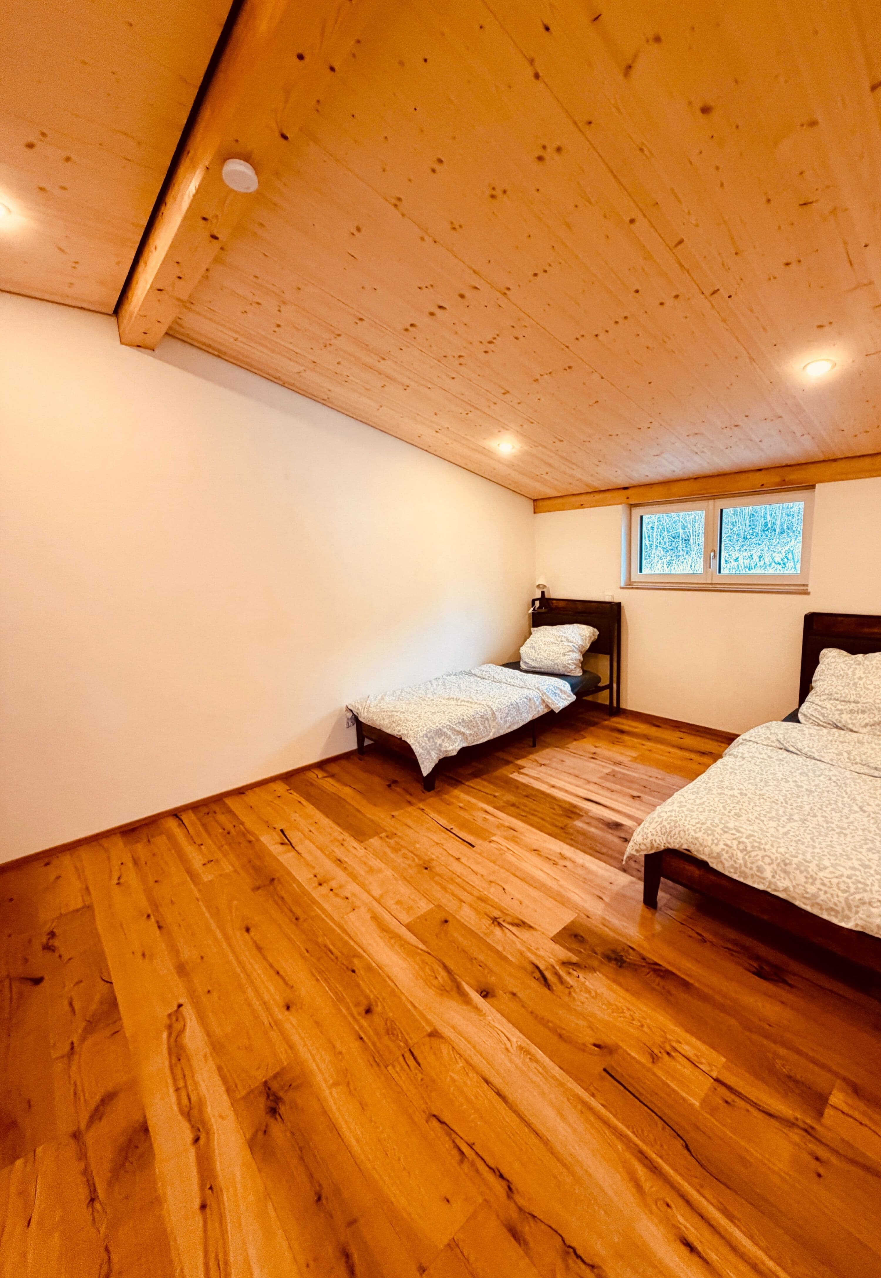 Modernes Haus mit vier Schlafzimmern und zwei Bädern in Eching, Foto 4 von 19